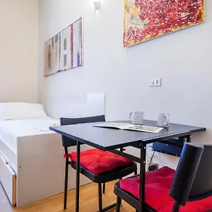 https://italianway-maroncelli-14.italymilanhotels.net